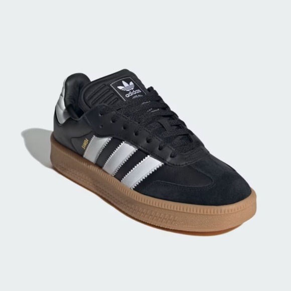 *SOLD* NWT Adidas Samba XLG - Black / White / Gum US W6 - Picture 1 of 7